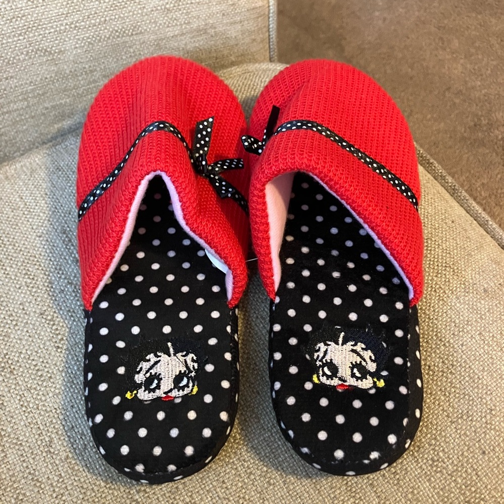 Betty boop polka dot slippers